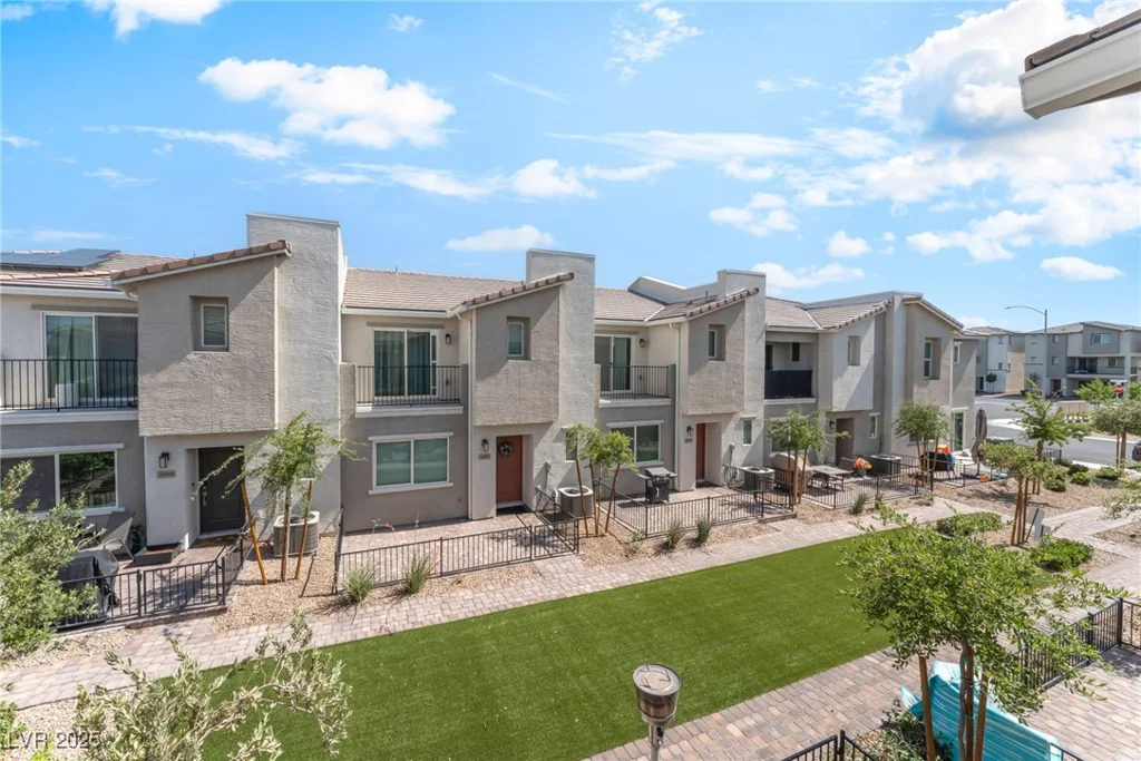 2620 Canary Yellow, North Las Vegas, NV 89086