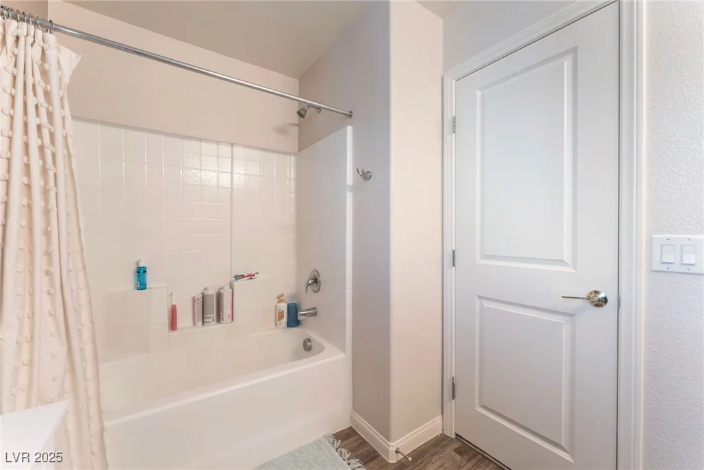 2620 Canary Yellow, North Las Vegas, NV 89086