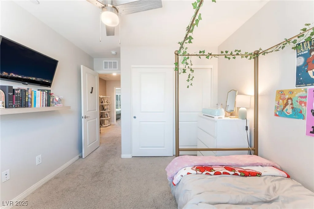 2620 Canary Yellow, North Las Vegas, NV 89086