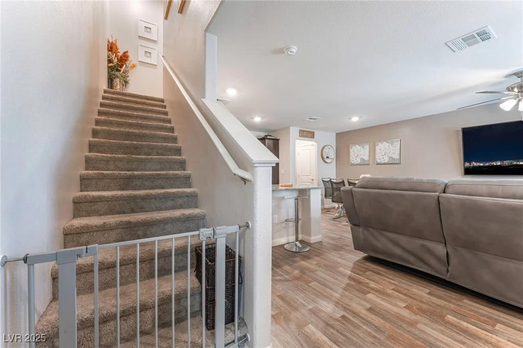 2620 Canary Yellow, North Las Vegas, NV 89086