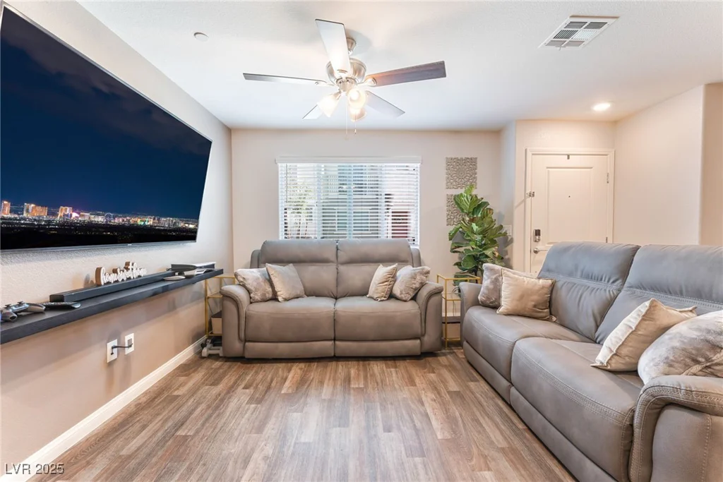 2620 Canary Yellow, North Las Vegas, NV 89086
