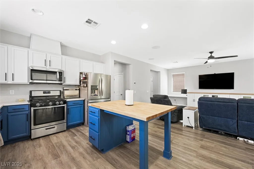 5631 Hill Cliff, North Las Vegas, NV 89031