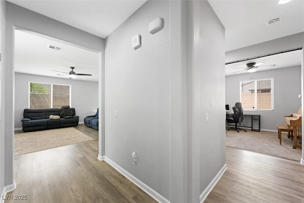 5631 Hill Cliff, North Las Vegas, NV 89031