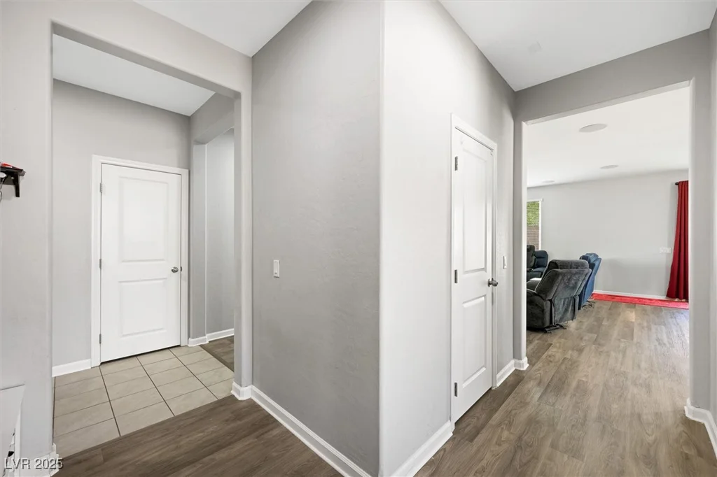 5631 Hill Cliff, North Las Vegas, NV 89031
