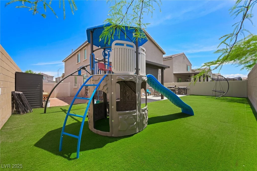 5631 Hill Cliff, North Las Vegas, NV 89031