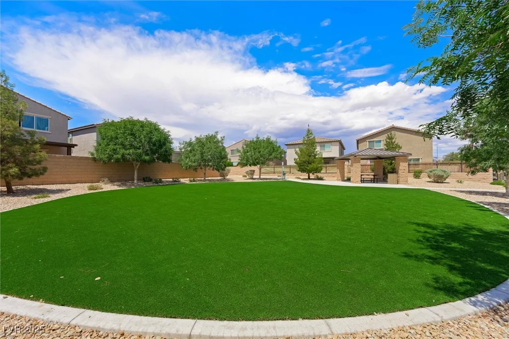 5631 Hill Cliff, North Las Vegas, NV 89031