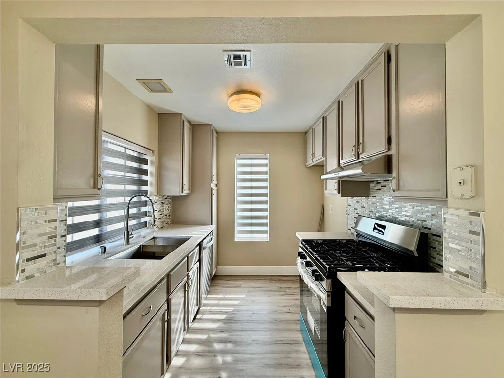 4805 Nara Vista, Las Vegas, NV 89103