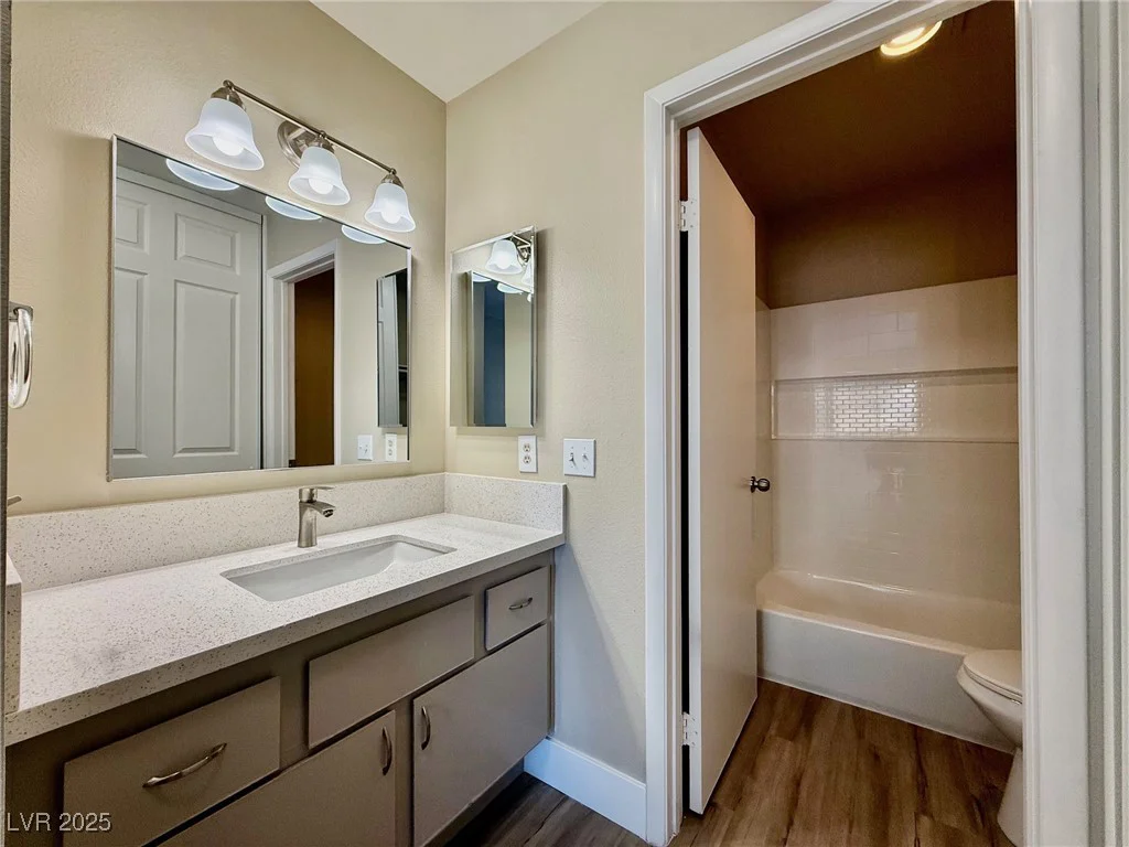 4805 Nara Vista, Las Vegas, NV 89103