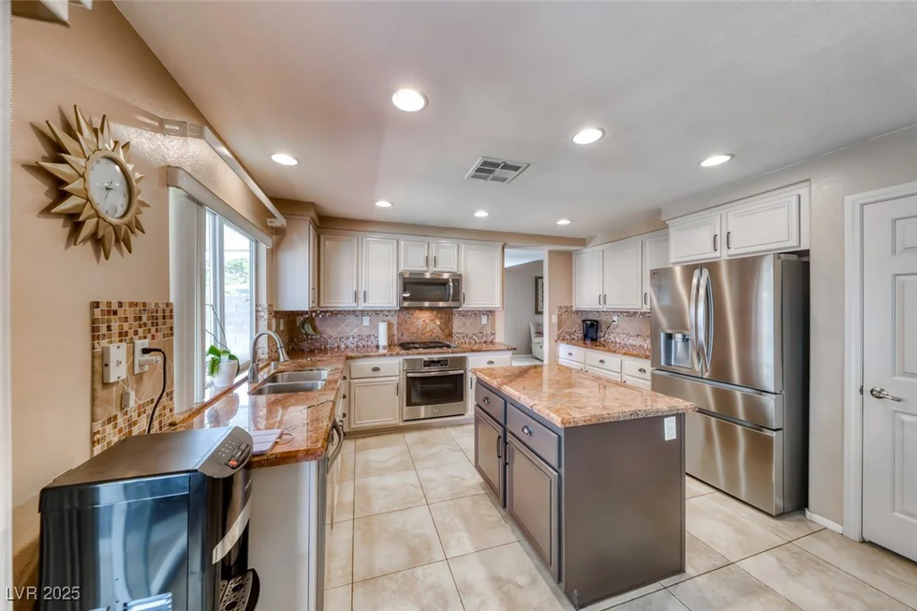8914 Termoli, Las Vegas, NV 89123