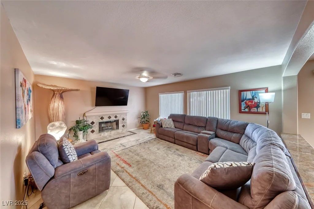 8914 Termoli, Las Vegas, NV 89123