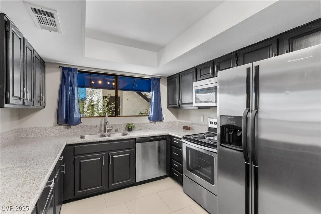 2643 Red Rock, Las Vegas, NV 89146