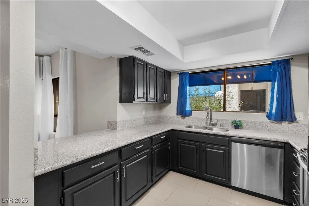 2643 Red Rock, Las Vegas, NV 89146