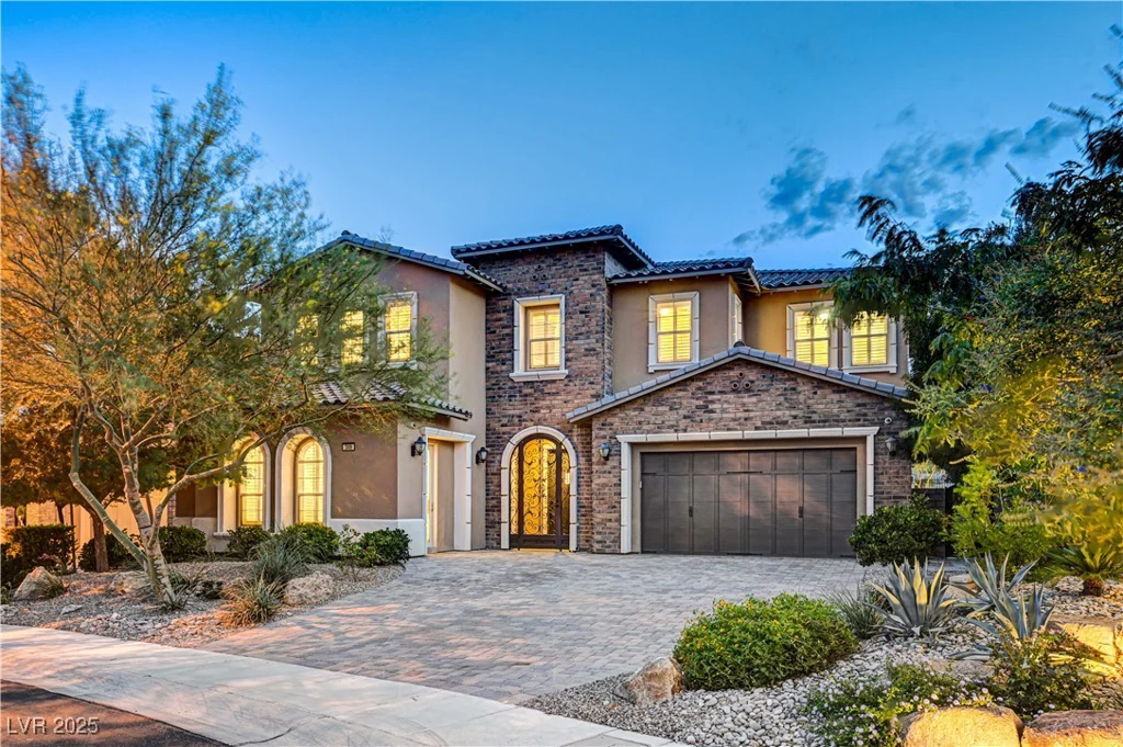349 Nola, Las Vegas, NV 89138