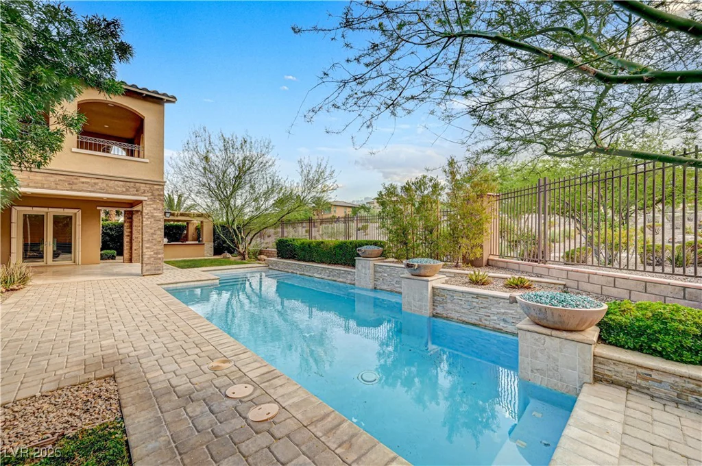 349 Nola, Las Vegas, NV 89138