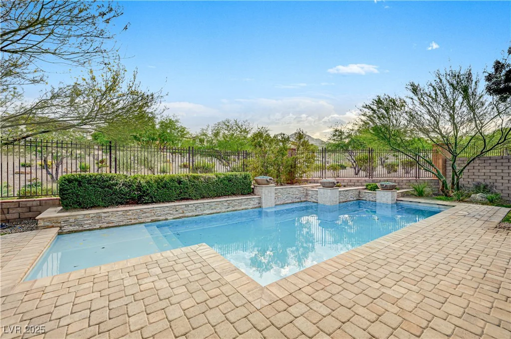 349 Nola, Las Vegas, NV 89138