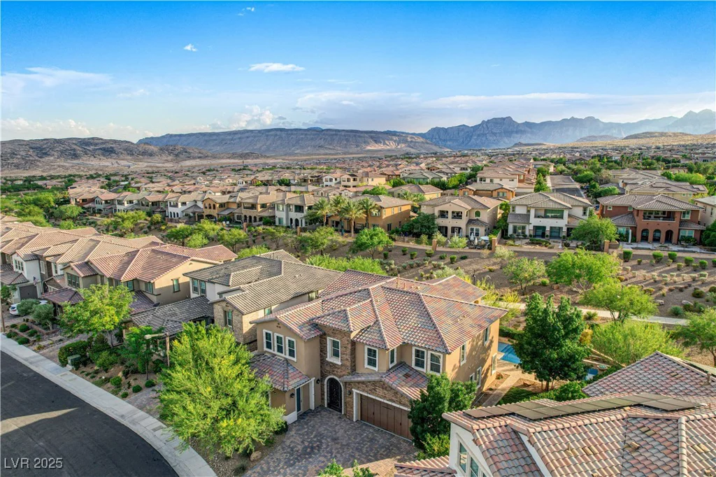 349 Nola, Las Vegas, NV 89138