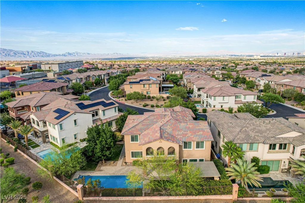 349 Nola, Las Vegas, NV 89138