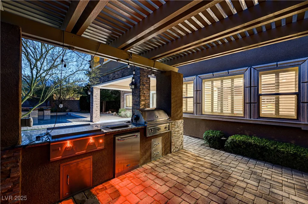 349 Nola, Las Vegas, NV 89138