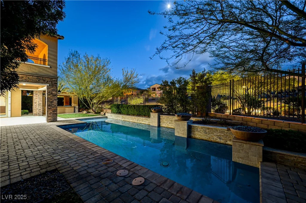 349 Nola, Las Vegas, NV 89138