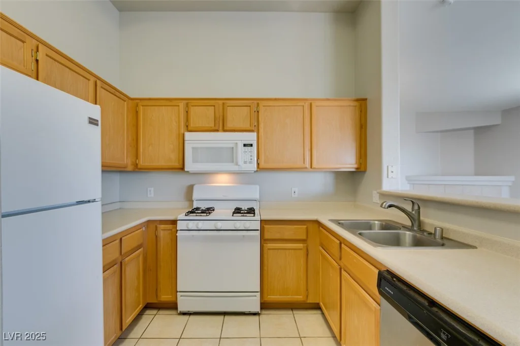 700 Carnegie, Henderson, NV 89052