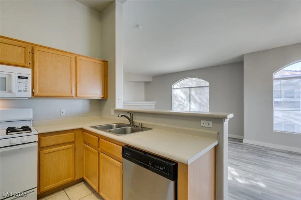 700 Carnegie, Henderson, NV 89052