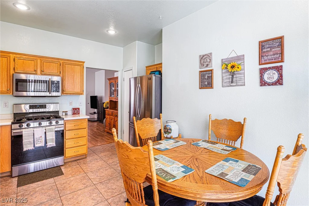 8853 Kingswood, Las Vegas, NV 89147