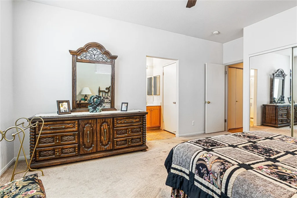 8853 Kingswood, Las Vegas, NV 89147