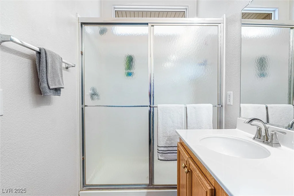8853 Kingswood, Las Vegas, NV 89147