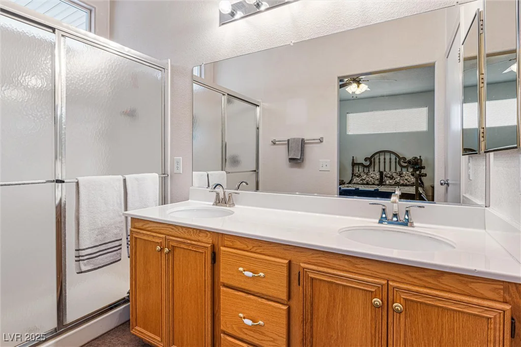 8853 Kingswood, Las Vegas, NV 89147