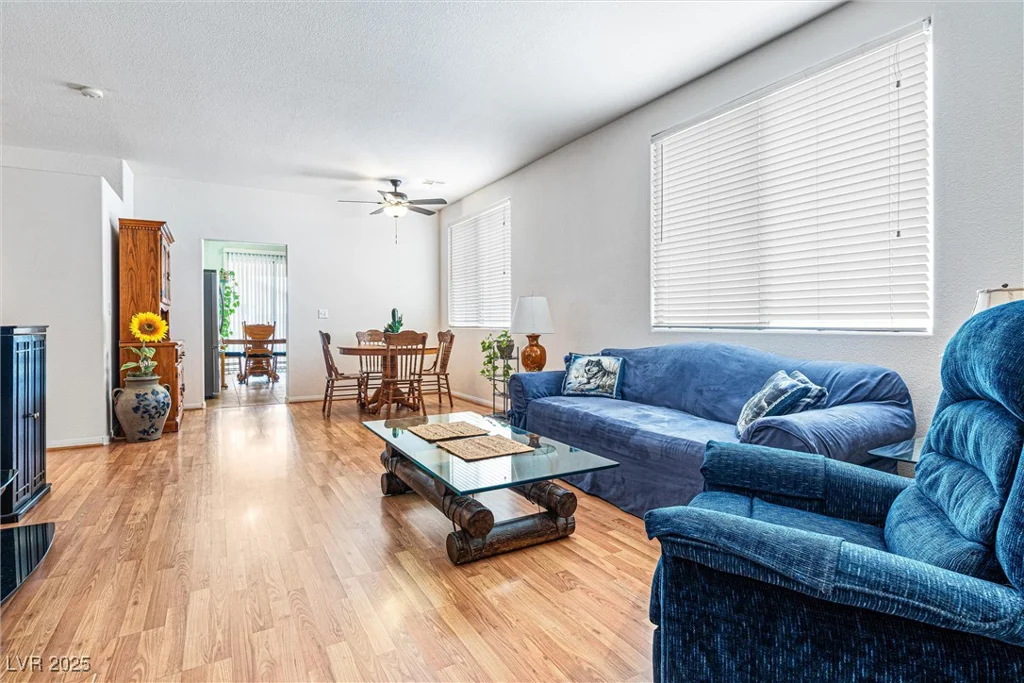 8853 Kingswood, Las Vegas, NV 89147