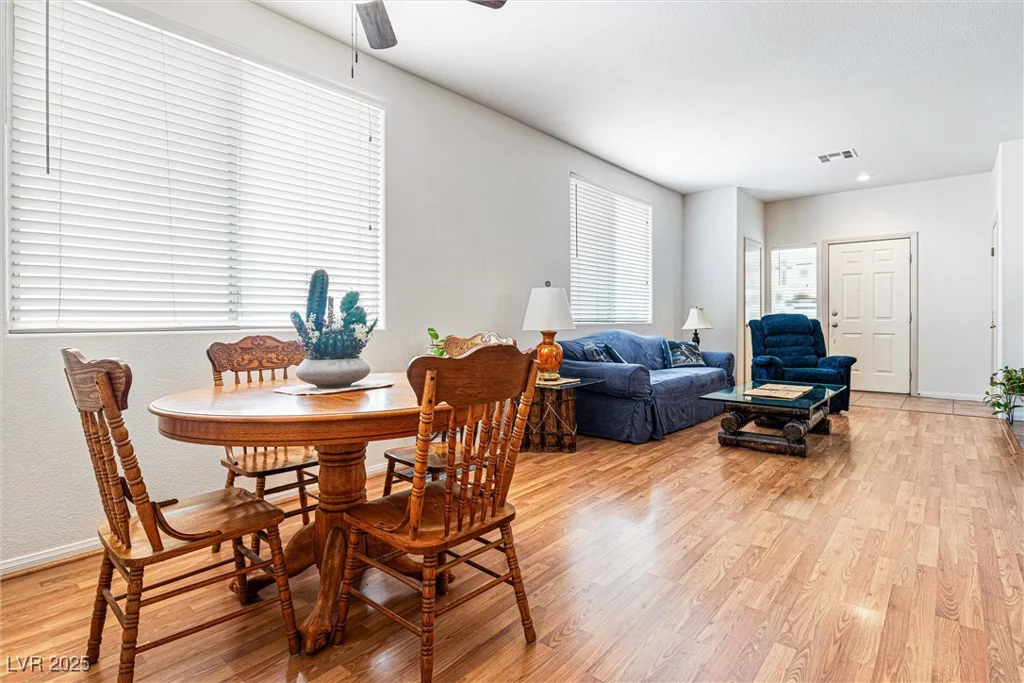 8853 Kingswood, Las Vegas, NV 89147