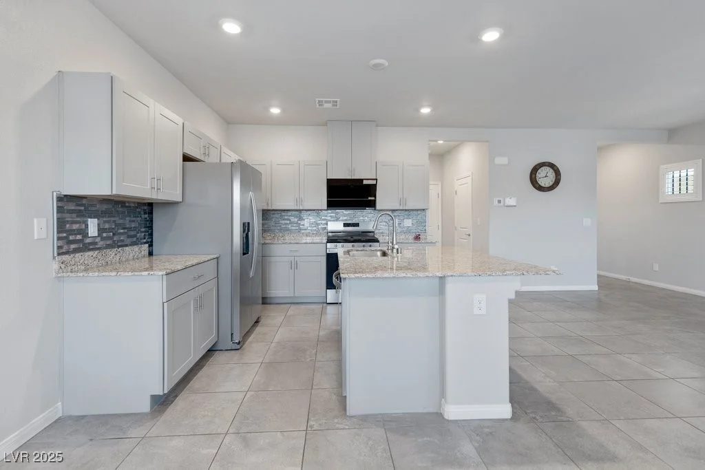 7432 Red Plumeria, Las Vegas, NV 89113