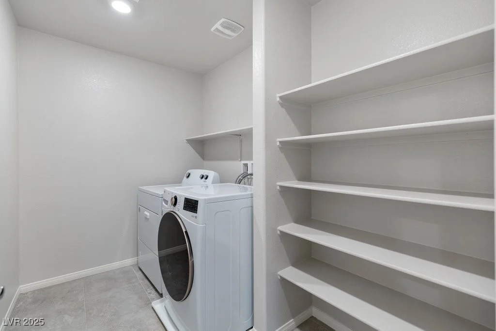 7432 Red Plumeria, Las Vegas, NV 89113