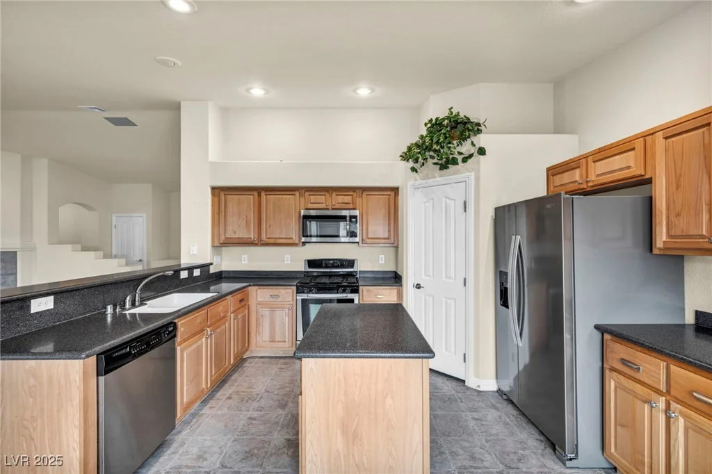 4717 Mohawk River, North Las Vegas, NV 89031