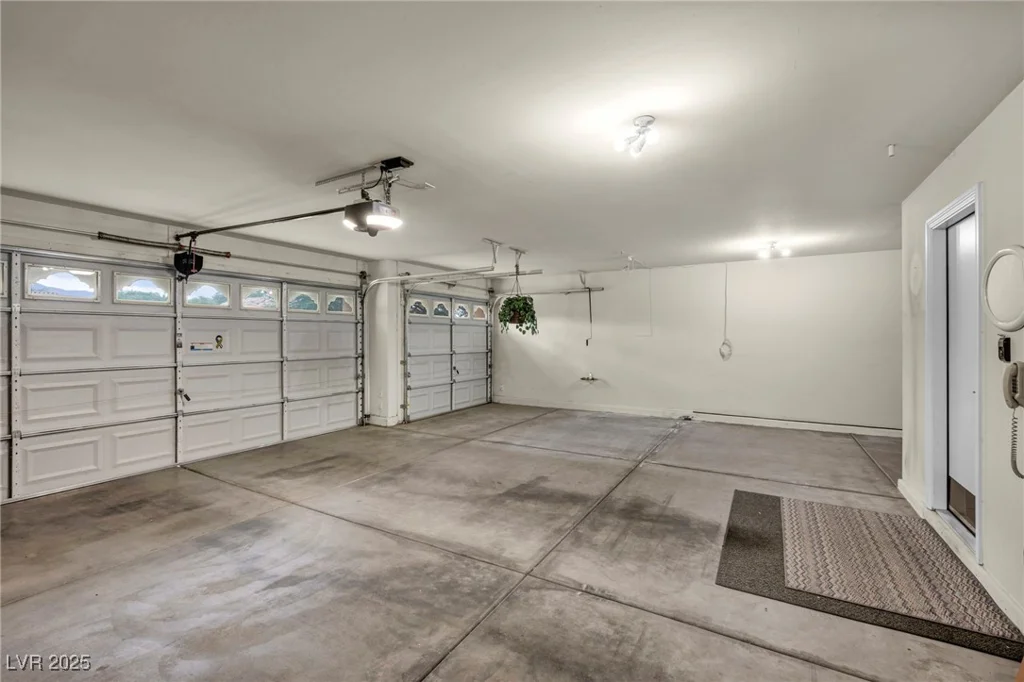 4717 Mohawk River, North Las Vegas, NV 89031