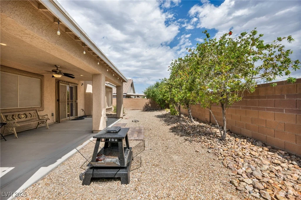 4717 Mohawk River, North Las Vegas, NV 89031
