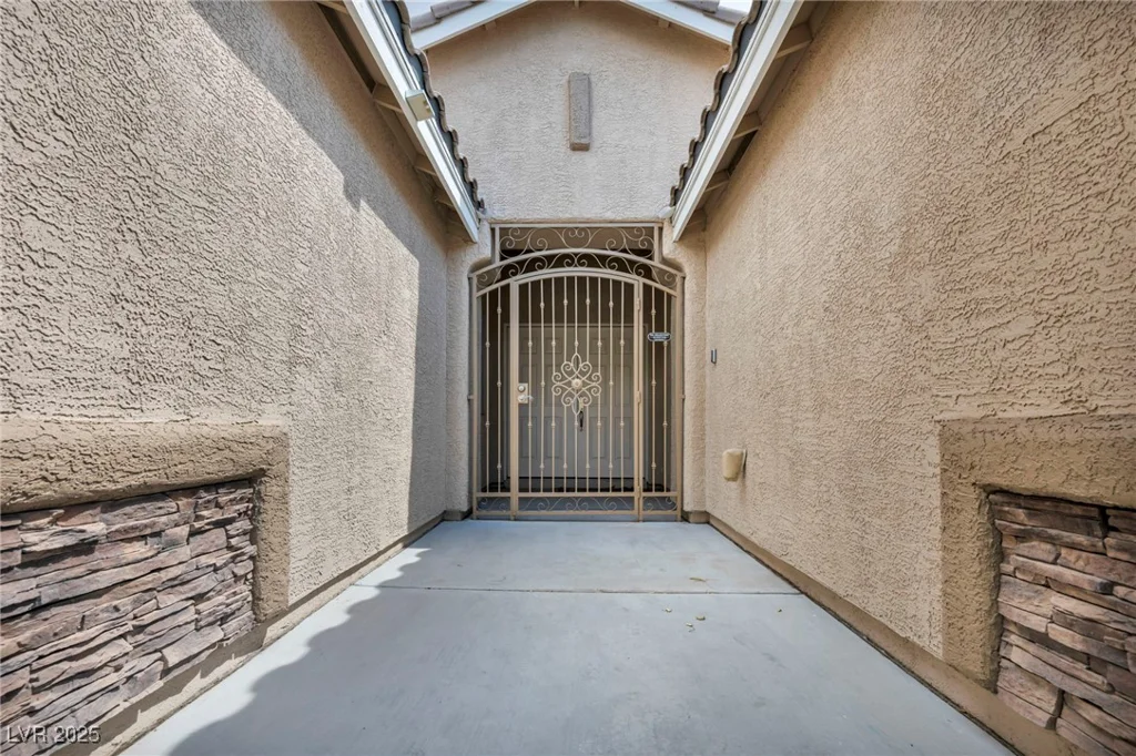 4717 Mohawk River, North Las Vegas, NV 89031