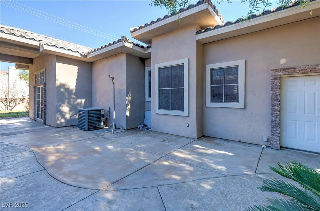 5193 Miller, Las Vegas, NV 89149