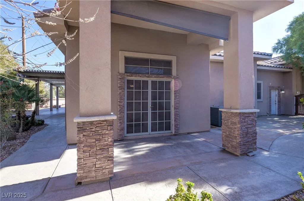 5193 Miller, Las Vegas, NV 89149