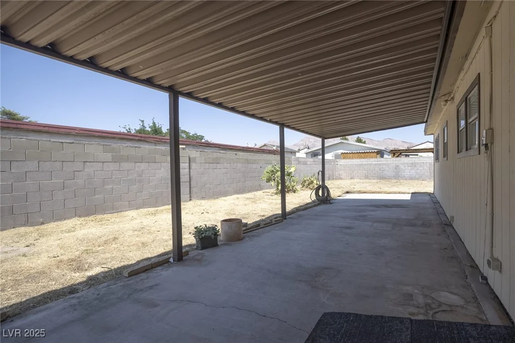 148 Sir Thomas, Las Vegas, NV 89110