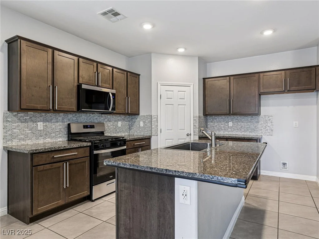 5246 Belmont Mill, Las Vegas, NV 89122