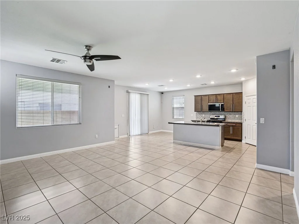 5246 Belmont Mill, Las Vegas, NV 89122