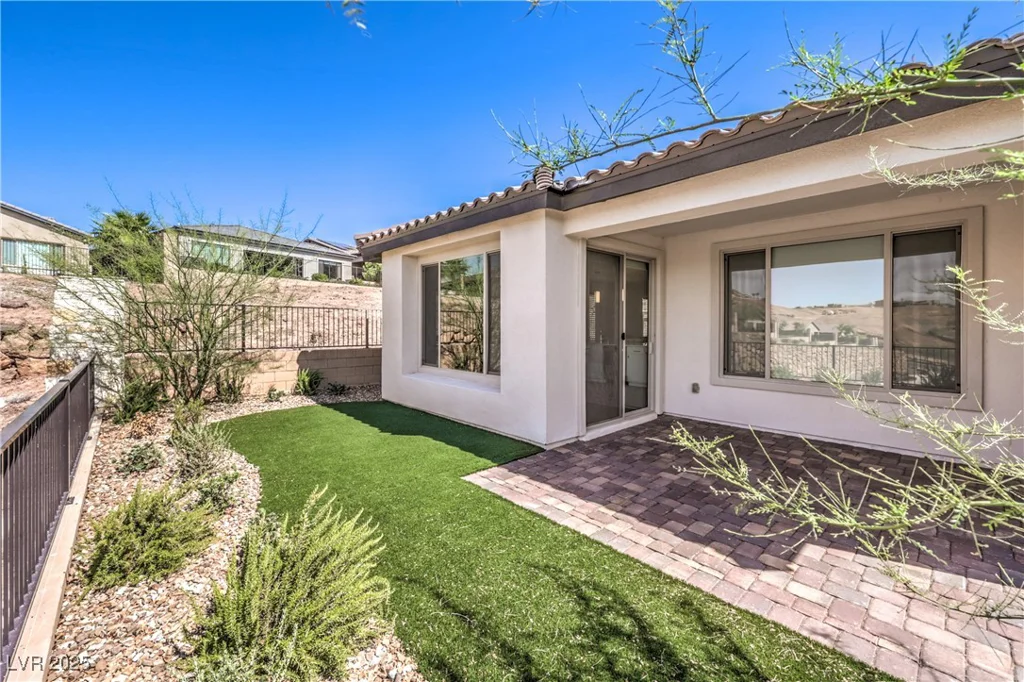 187 Palm Fox, Henderson, NV 89011