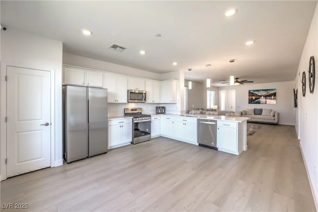 187 Palm Fox, Henderson, NV 89011