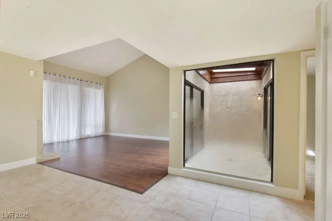4687 Madreperla, Las Vegas, NV 89121