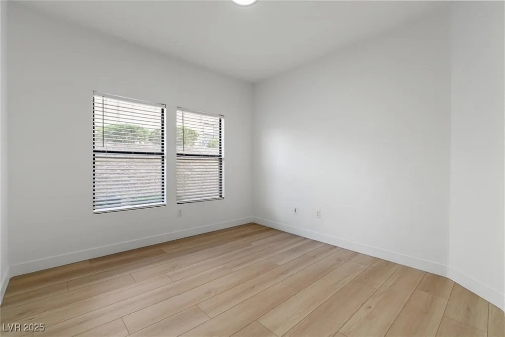 8250 Grand Canyon, Las Vegas, NV 89166