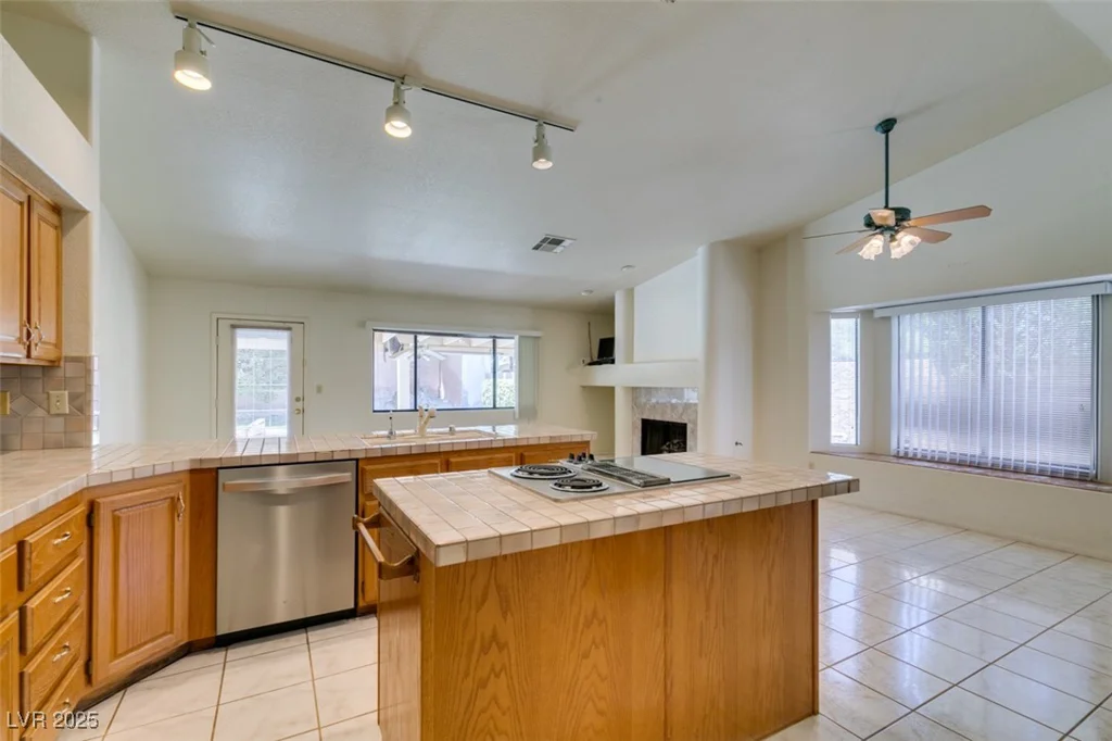 399 Discovery, Henderson, NV 89014