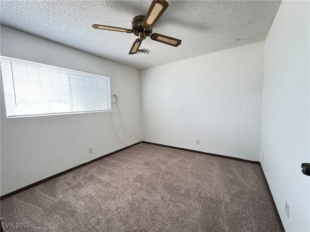 4303 Paramount, Las Vegas, NV 89115
