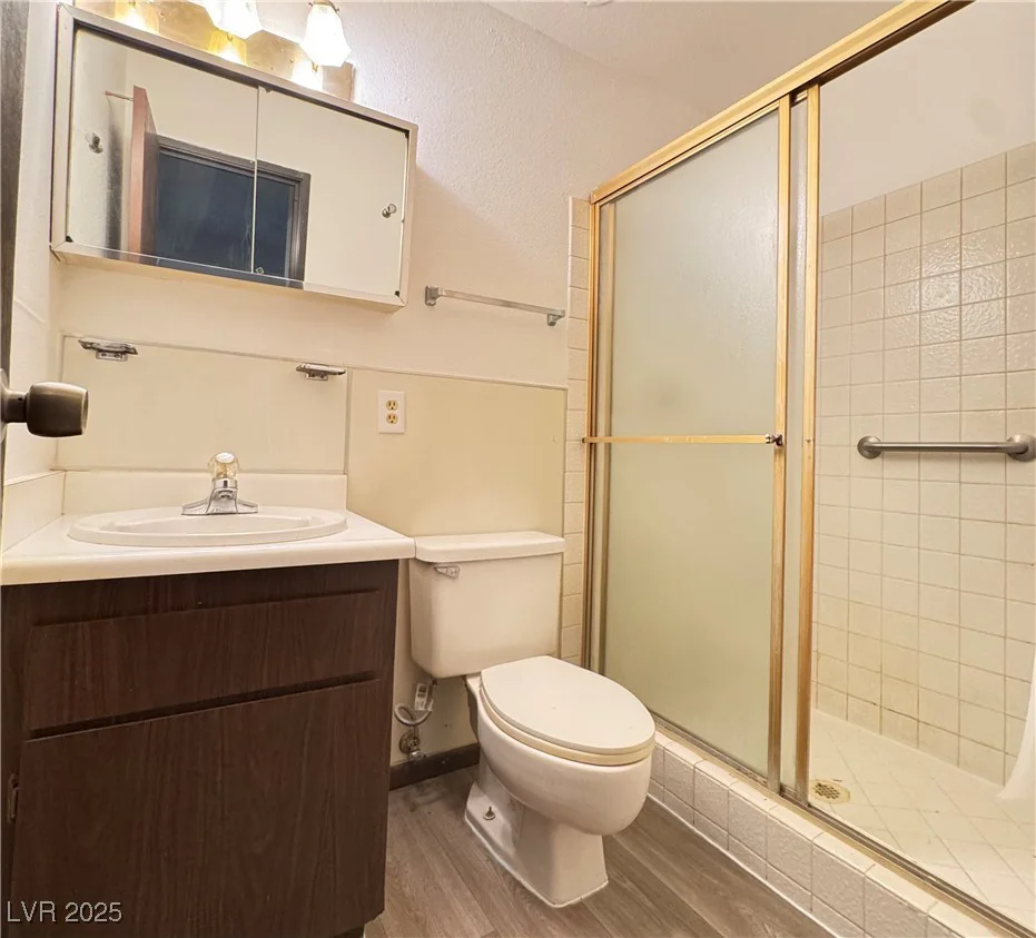 4303 Paramount, Las Vegas, NV 89115