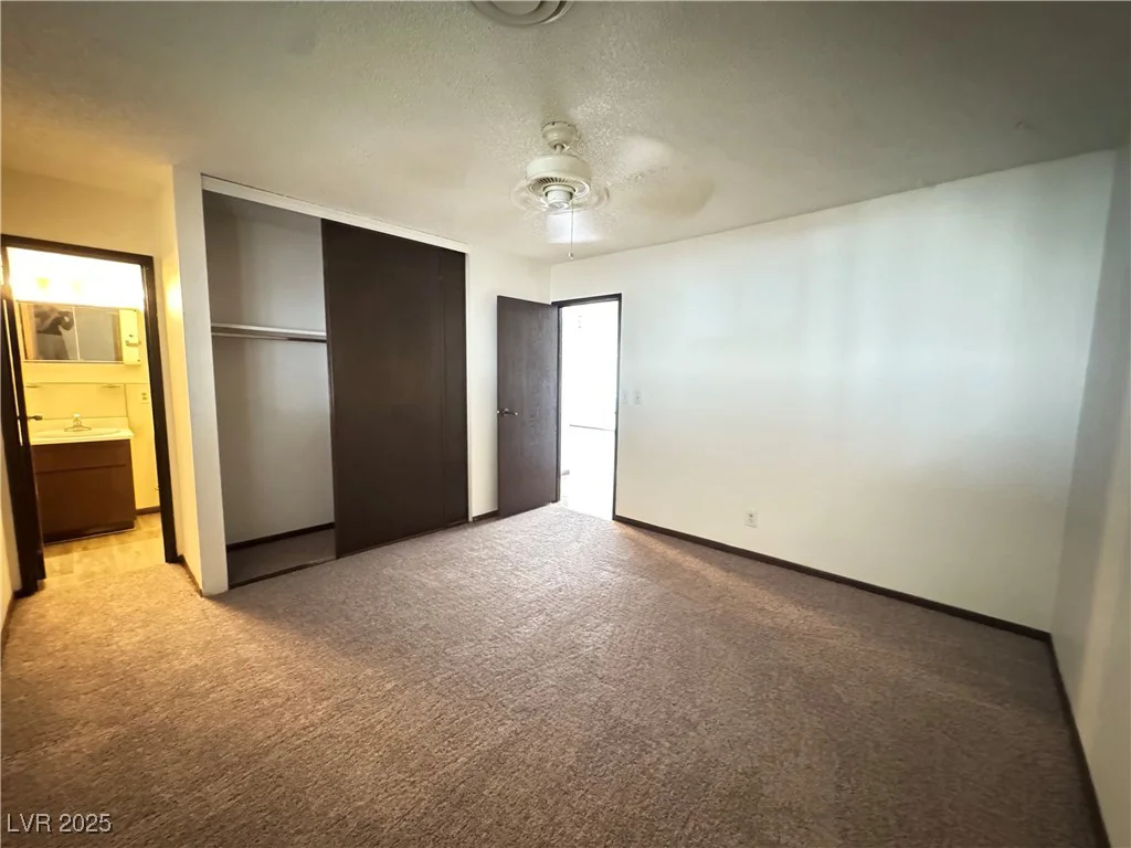 4303 Paramount, Las Vegas, NV 89115